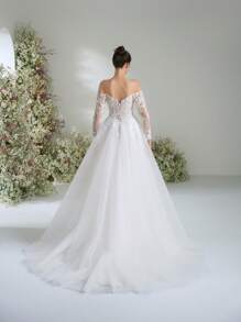 Elasola 优雅的露肩白色蕾丝贴花超大号A字蓬蓬新娘婚纱，带拖尾 - 白色 - 查看 3