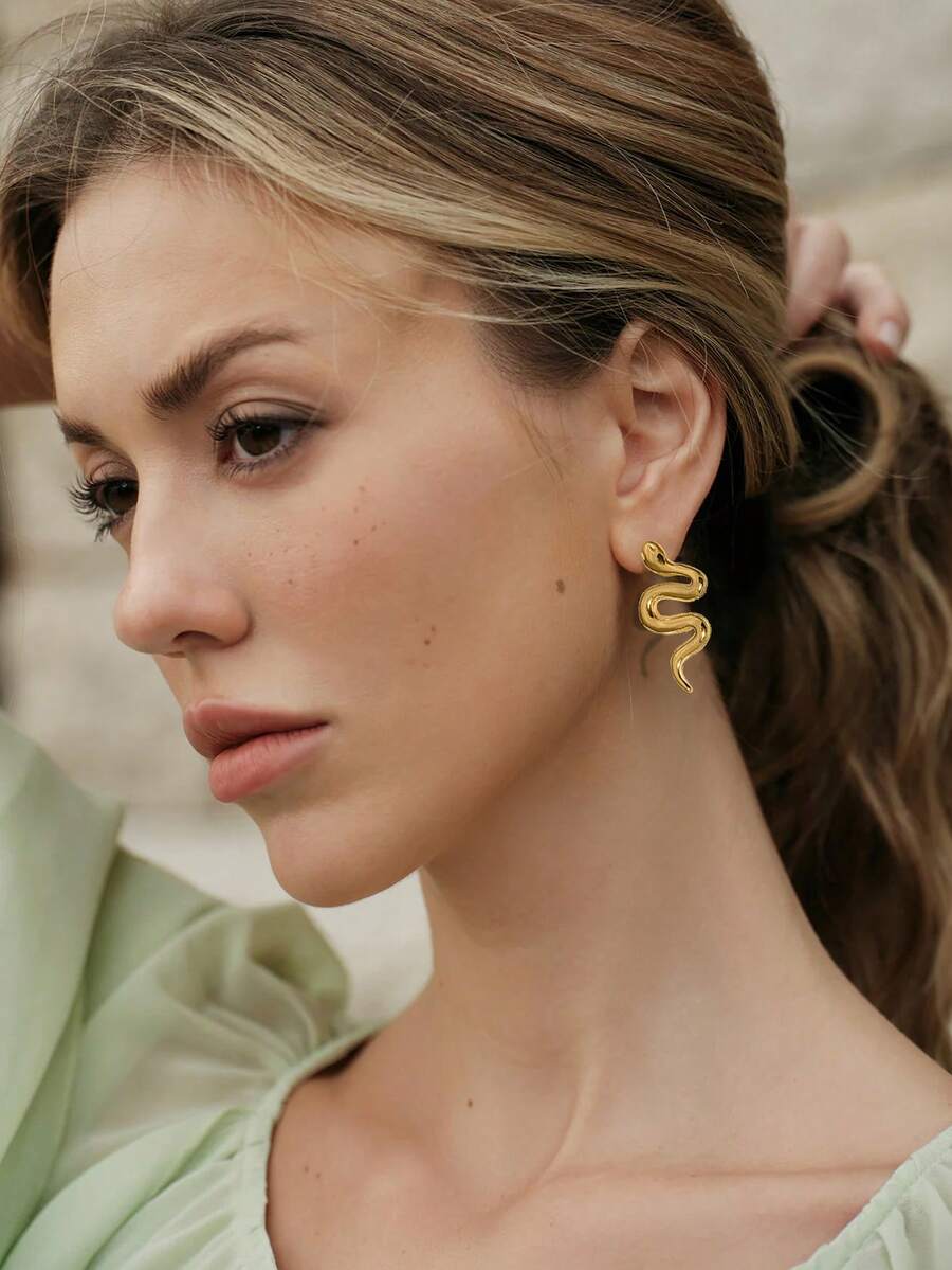 2 对金银蛇形简约时尚耳环，优雅配饰，适合日常佩戴、婚礼、情人节、母亲节礼物 - 金色 - 查看 1