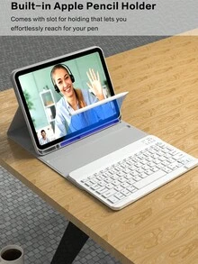 适用于 iPad 5/6/7/8/9/10、Pro 11、Air 1/2/3/4/5/6 的无线键盘鼠标套装，包含可拆卸无线键盘（150mAh 电池）和带笔槽的保护套 - 浅灰色