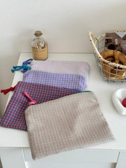 Contrasting Plaid Print Makeup Bag, Soft Fabric Zippered Pouch, Minimalist Plaid Pattern Storage Bag, Versatile For Home, Travel, Women Holiday Essentials Holiday Travel Essentials Travel Bag Travel Accessories Graduation Back To School Supplies