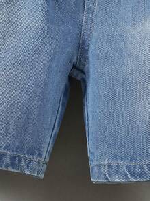 1条装幼儿时尚休闲街头户外深色破洞牛仔裤