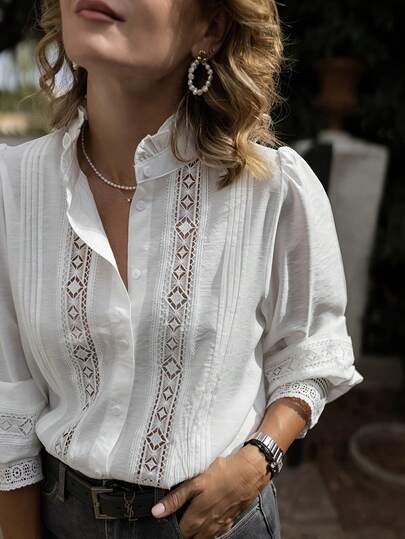 Camisa feminina plus size de cor sólida com botões e renda patchwork