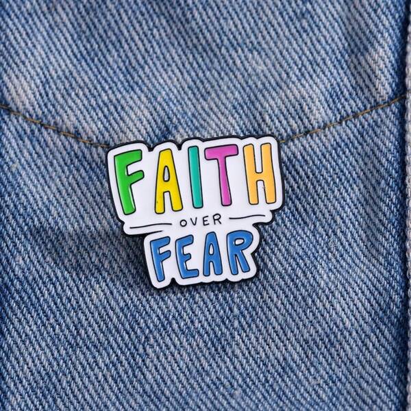 FAITH OVER FEAR Enamel Brooch Fashion Decorative Brooches Ornaments Lapel Bag Badges Jewelry Gifts 2025 New Style Pin For Clothes Bag Charm School Kpop Backpack Teacher Supplies Bag Charms Cute Office Accessories Shirts Jacket Christmas Halloween Autumn-Winter Accessories,Suitable For Teens, Youth,Men,Casual, Outdoor, Athletic, Vacation, Graduation Gifts, Birthday, Daily Wear Clothes Pin Funny Teacher Gifts