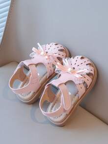 1 Pair Girls' Flat Sandals, Closed Toe, Versatile Minimalist Design With Hook And Loop Closure, Suitable For Outdoor Wear In Summer - Pink - View 1