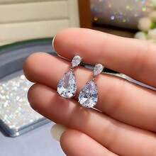 A Pair Of Exquisite Water Droplet Shaped Earrings For Women With Simple And Fashionable Design, Suitable As Holiday Gifts - Silver - View 3