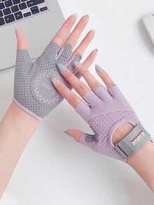 男女一双运动手套防滑气垫减震半指手套练瑜伽冰丝透气耐磨健身