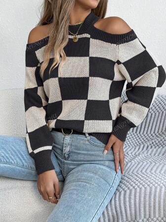 Women's Cold Shoulder Plaid Sweater Fall Winter Color Block Long Sleeve Round Neck Vacation Knit Cabin Core