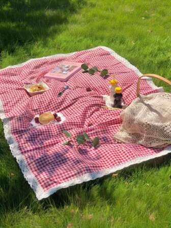 1pc Charming Red & White Plaid Rectangular Picnic Blanket - Suitable For Valentine's Day, Year-End, Woven Rayon Tablecloth With Lace Trim, Ideal For Winter Camping, Beach Outings, Photography Backdrop, Picnic Accessory