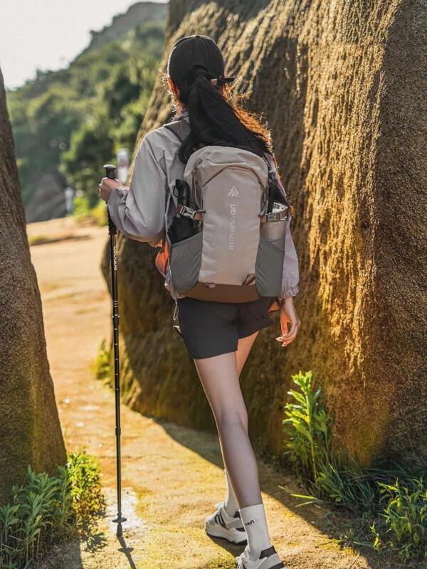 Outdoor Wandertasche für Männer und Frauen Leichter Wanderrucksack Sportrucksack Reiserucksack geeignet für Reisen, Klettern, Klettern, Camping