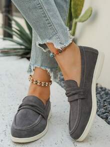 New Casual Flat Shoes For Women, Soft Sole Slip-On Versatile Sneakers