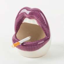 1pc Cute Cartoon Lip Resin Ashtray, Creative Unique Stylish Home Living Room Multi-Functional Smoking Accessory