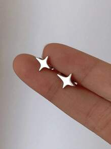 1 Pair Simple Smooth Cross Star Clip-On Earrings, No Piercing Required Four-Pointed Star Earrings, Fashionable And Jewelry For Girls, Suitable For Daily, Festival Or Party Occasions