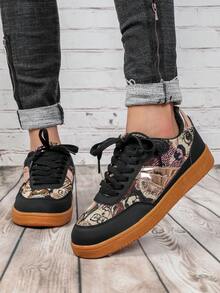 Colorful Bear Knit Design, Rose Gold Decor, Lace-Up Round Toe Wear-Resistant Comfortable Skate Shoes, Suitable For Holiday Travel, Outings, Daily Commuting, Unisex Casual Sports Sneakers - Black Rose Gold - View 3