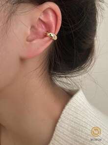 1pc Minimalist Golden Clip-On Earring, Made Of Non-Fading Copper Material - Yellow Gold - View 7