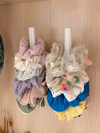 2 PIEZAS Estantería de pared de plástico, Soporte sin agujeros para diademas y gorras, Gancho multifuncional, Adecuado para oficina, cocina, dormitorio, parte trasera de la puerta, etc. Gancho adhesivo sin rastro, Colgador de ropa adhesivo fuerte para el dormitorio