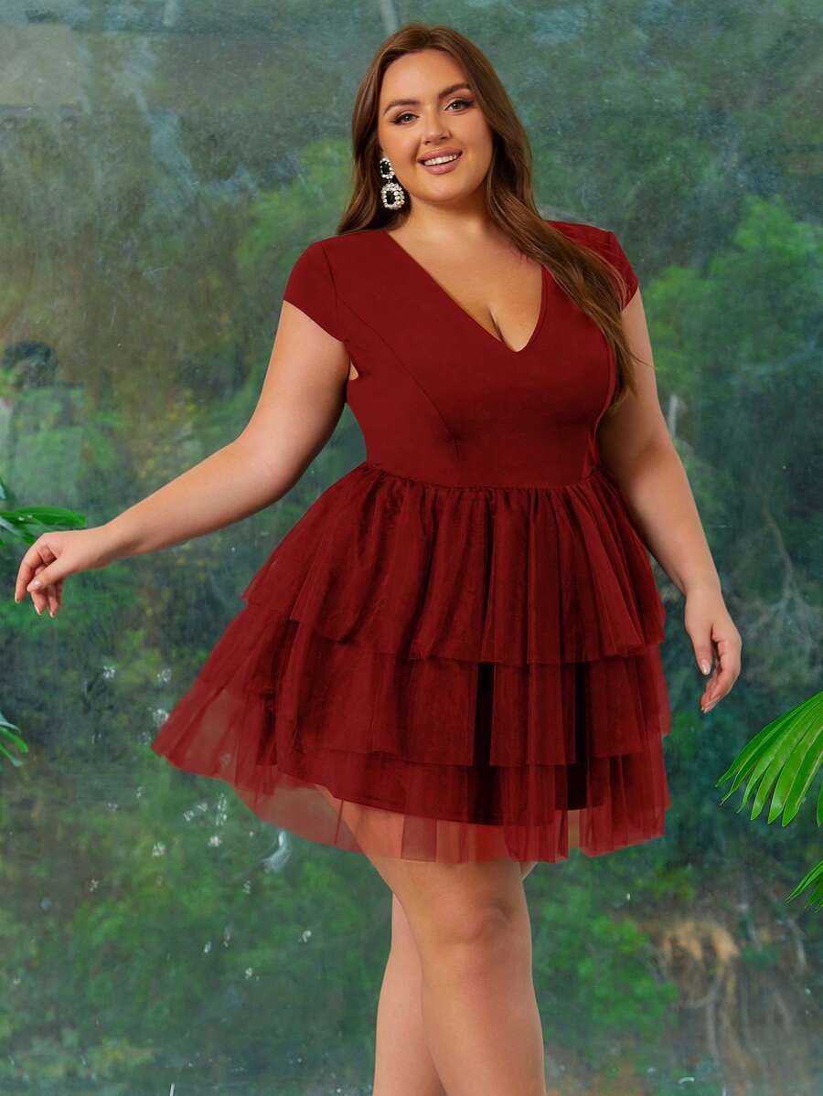 Vestido de fiesta elegante para mujer de talla grande, de unicolor, con escote en V y panel de malla, para boda y primavera - Vino tinto - Ver 1