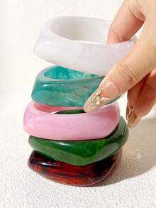 1 件波西米亚风格彩色不对称亚克力树脂粗手镯、扎染时尚个性化腕带、哥特式几何串饰手链、情侣珠宝礼物 - 不規則方形手鐲 - 查看 10