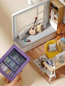 1个舒缓焦虑书架（含60本书），有助于缓解焦虑，迷你书架设计，可用作娃娃屋装饰、房间装饰，营造书香氛围。即使独处时，它也能陪伴您，缓解焦虑。迷你装饰品，适合作为派对礼物送给朋友、家人或爱人，可放置于房间、办公室、私人空间作为装饰。 - 紫色 - 查看 7