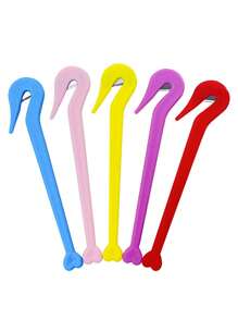 1 szt. Różowy przyrząd do usuwania gumek do włosów, prosty i wygodny, nie niszczy włosów, jednorazowe narzędzie do usuwania gumek, różowe akcesoria