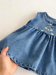 Miniweenns 1pc Baby Girl Outdoor Versatile Casual Embroidered Denim Sleeveless Simple Dress - Blue - View 8