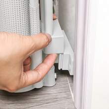 86*180cm Safety Gate Retractable Safety Gate Isolation Gate For Babies And Dogs, Pet Gate Barrier Children's Staircase Stairwell Safety Gate Indoor And Outdoor Use