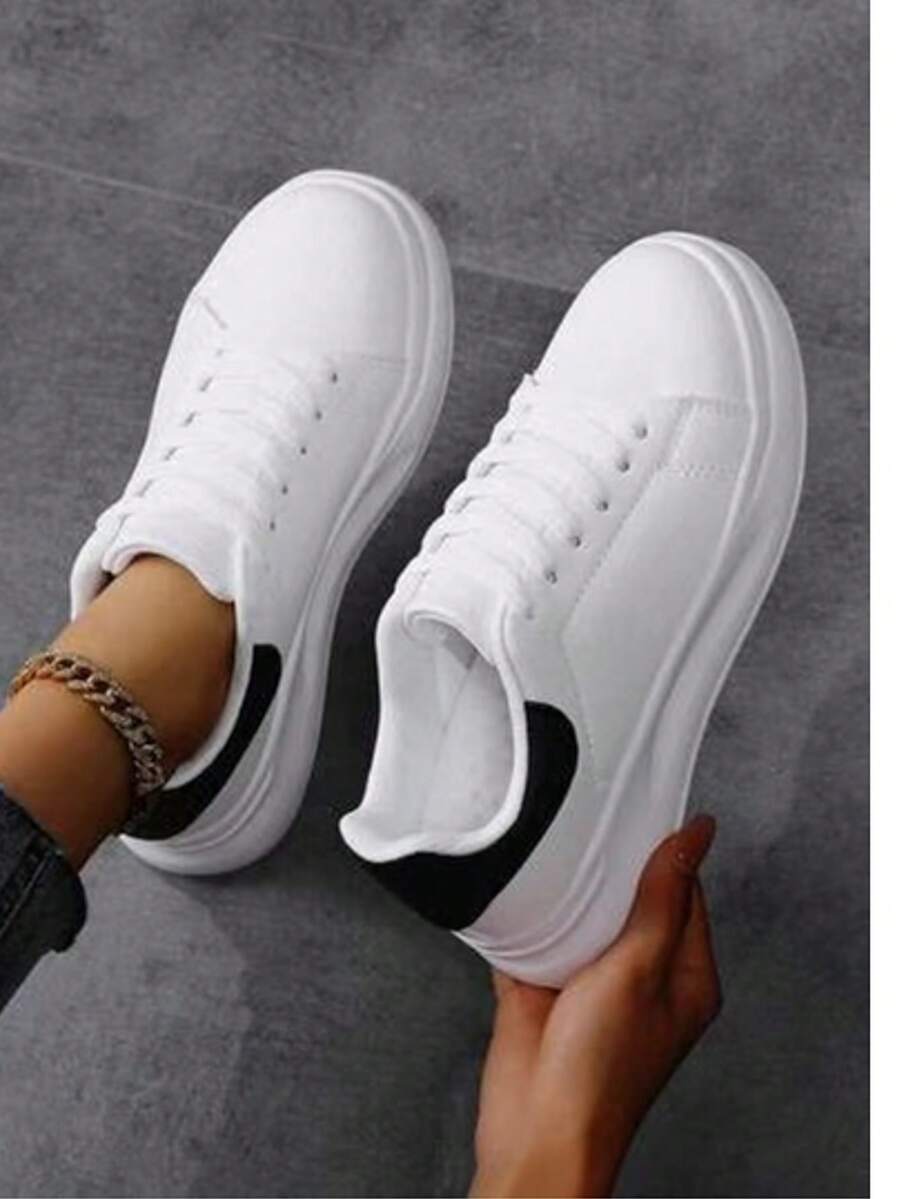 Zapatillas blancas con suela gruesa para mujer, estilo coreano de moda casual vulcanizado, adecuadas para la primavera y el otoño - Blanco - Ver 1