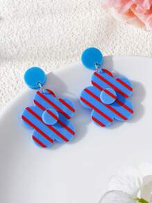 A Pair Of Fashionable Acrylic Sunflower Women's Earrings Are Suitable For Daily Wear