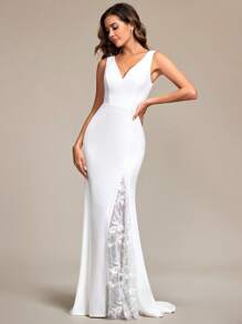 EVER-PRETTY Romantisches schmeichelhaftes Brautkleid mit V-Ausschnitt, Spitzen-Applikation und V-förmigem Rückenausschnitt im Meerjungfrauenstil