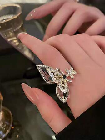 1 件简约优雅的奢华蝴蝶花可调节戒指，适合女性日常和节日佩戴