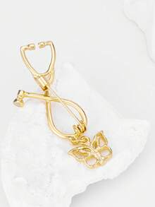 Fashion Charm Stethoscope Butterfly Brooch Department Medical Tools Pin Lanyard Bag Lapel Badge For Doctor Nurse Friend Jewelry