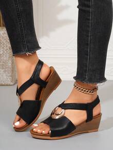 2025新款时尚女凉鞋，纯色套穿搭扣设计，女士坡跟厚底鞋，适合休闲、度假、海滩、派对、户外活动、春夏装扮。 - 黑色 - 查看 4