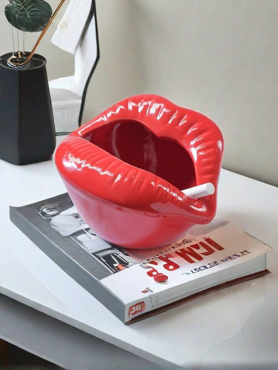 1pc Cute Cartoon Lip Resin Ashtray, Creative Unique Stylish Home Living Room Multi-Functional Smoking Accessory