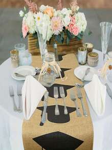 Graduation Decorations 2025 Season Pattern Table Runner Decoration Table Season Dining Table Runner,Graduation Gifts,Indoor & Outdoor ,Congratulations Graduation Table Cover With Hat Pattern,Tablecloth, Rustic Graduation Theme Tablecloth, Decoration, Suitable For Party, Room Decoration