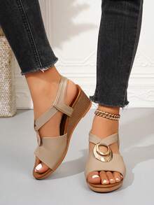 2025 New Fashion Slip-On Women Sandals, Solid Color Buckle Design Platform Wedge Heels, Suitable For Casual, Vacation, Beach Party, Outdoor Wear,Spring Summer Outfits - Khaki - View 3