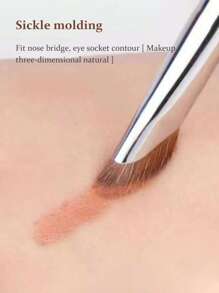 1pc Scythe-Shaped Brush For Nose Contouring And Blending, Designed For Highlighting And Contouring The Nose
