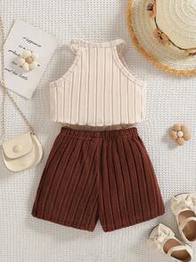 HAO6 0 - 3 岁女婴时尚套装：带钩针花朵和蝴蝶结的米色吊带上衣、棕色罗纹短裤 - 米色 - 查看 2