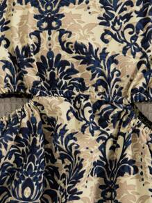 Vestido sin mangas con estampado floral y diseño calado para niña en vacaciones
