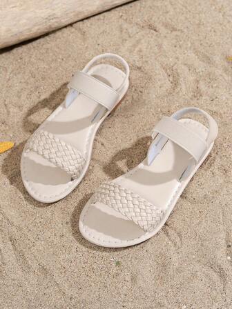 一双小朋友最爱的凉鞋，2025新款儿童凉鞋，时尚校园风软底舒适凉鞋家庭拖鞋度假风男女童都喜欢的凉鞋