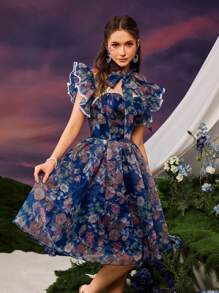 Faeriesty Princess Beauty Elegant Heart Neckline A-Line Dress With Butterfly Sleeves - Flowy Spring-Summer Dress For Daytime Gatherings, Picnics, Brunch Dates, Park Strolls, Casual Outings