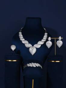 Set 4 piese Zirconiu cubic alb Colier în formă de inimă, cercei, inel, brățară Set de bijuterii, Suită de bijuterii de mireasă de lux pentru Dubai