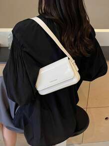 Borsa a spalla di alta qualità da donna, modello 2025, di moda semplice, colore tinta unita bordeaux, borsa minimalista da donna con fibbia, borsa a spalla a tinta unita dal design pulito ed elegante, adatta per la scuola, gli spostamenti e il tempo libero, borsa quadrata mini con finitura opaca