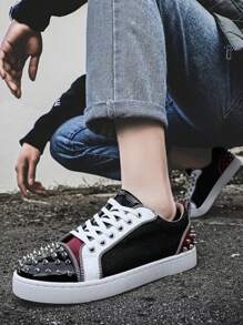 Men's Punk Style Low-Top Round Toe Breathable Stylish High-End Leather Durable Non-Slip Red Bottom Casual Shoes With Rivet Decor, Versatile Fashionable Studded Sneakers Suitable For Teenagers, Parties, Outdoor Activities And Travel