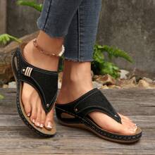 Thick Soled Flip Flops Women's Shoes For Outdoor Wear 2024 New Summer Slope Heel Height Increasing Sandals, Casual And Fashionable Beach Cool Shoes