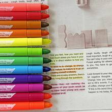 Bộ 12/16 bút dạ quang gel màu sáng, không lem mực, phù hợp với nhiều loại giấy, lý tưởng cho việc viết nhật ký, đọc sách, và là vật dụng cần thiết cho năm học mới. - Nhiều màu - Xem 5