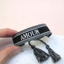1 pieza Pulsera de estilo vintage hecha a mano con bordado francés "AMOUR", adecuada para parejas, regalo festivo, cuerda de bendición