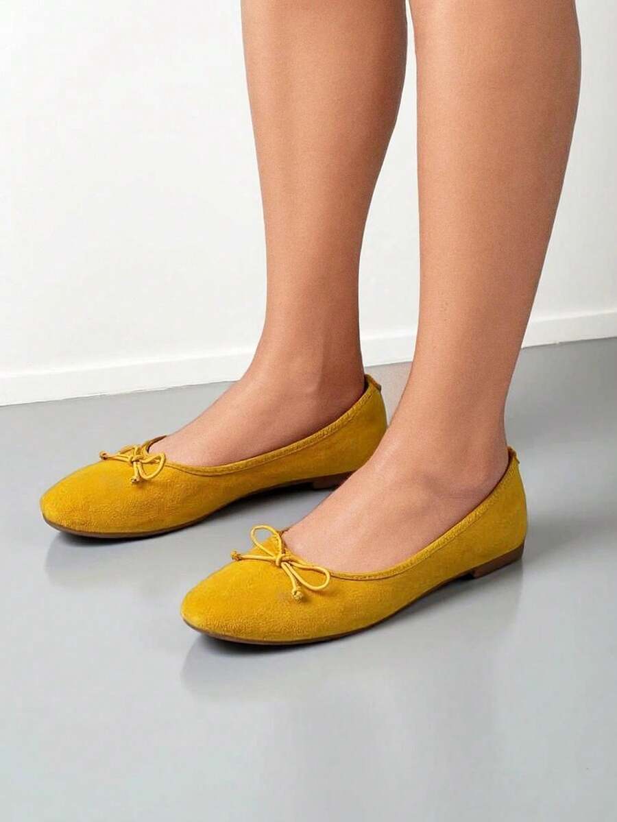 Women's Ballet Flats With A Bow - Yellow - View 1