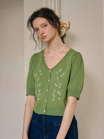 Simple Retro Spring - Summer Fitted Knit Cardigan With V - Neck, Floral Embroidery And Puff Sleeves