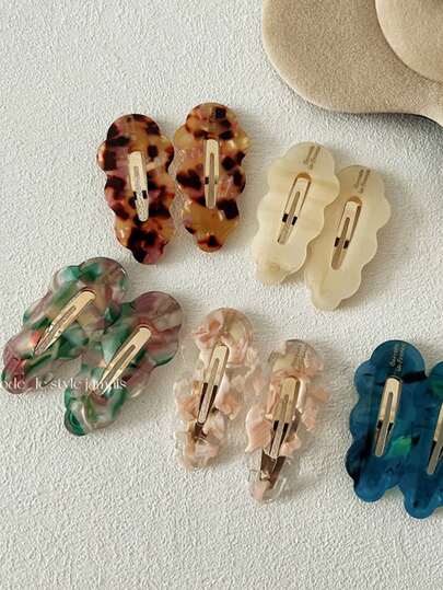 2025 Nuevas llegadas caliente Clips BB de acetato con estampado de leopardo pequeño, elegantes y de moda Clips para el flequillo/cabello frontal para mujeres, clips de cocodrilo con forma ondulada Accesorios para el cabello para maquillaje y peinado diario Pinzas para el cabello Barrettes para el cabello