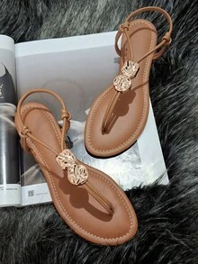 Women's Caramel Flat Sandal With Adjustable Embellishment - 駝色 - 查看 1