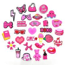 10 pièces Charms pour chaussures roses aléatoires en PVC, charms roses pour chaussures pour la décoration des chaussures
